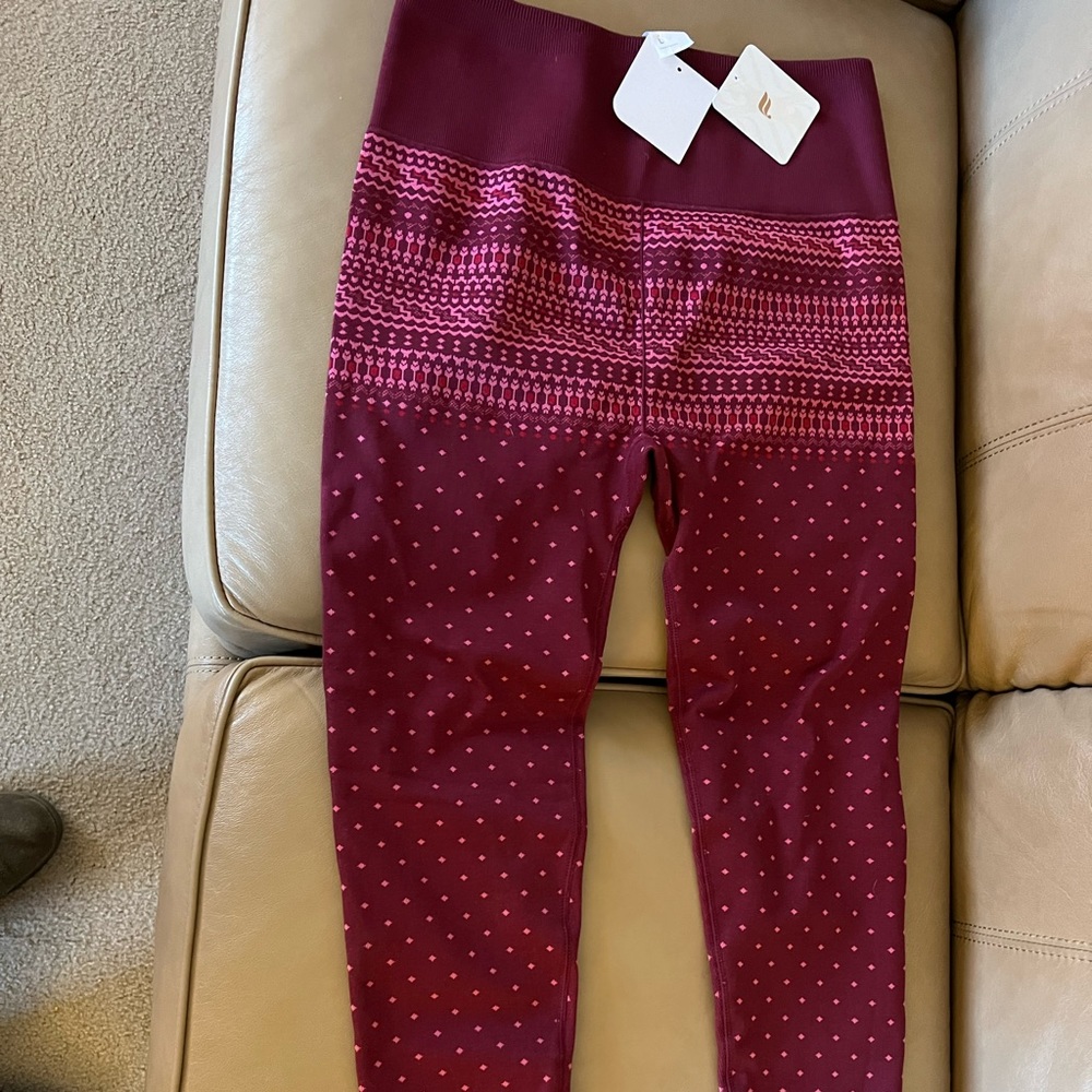 Fabletics leggings  and Long sleeve top new with tags